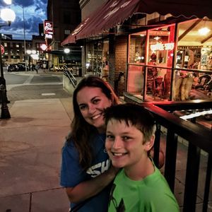 Meet your Posher, Melissa